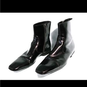 SOLD! Gucci Chelsea Moto zip up boots! Tom-Ford era piece! Serial N:181803